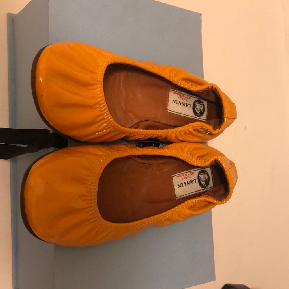 Lanvin ballet flats!  Great condition.